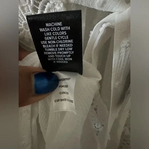 Torrid Women’s Chiffon Clip Dot Ruffle Neck Tie Front Top Blouse White Size 4X - Picture 9 of 12